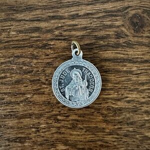 ✝️ New Vintage St. Jude Thaddeus Silver-Tone Medal Pendant - Religious Charm